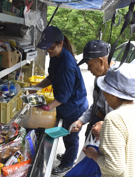 中山間を支える移動購買車~みどりの広場6月号~の写真(高知県高知市)