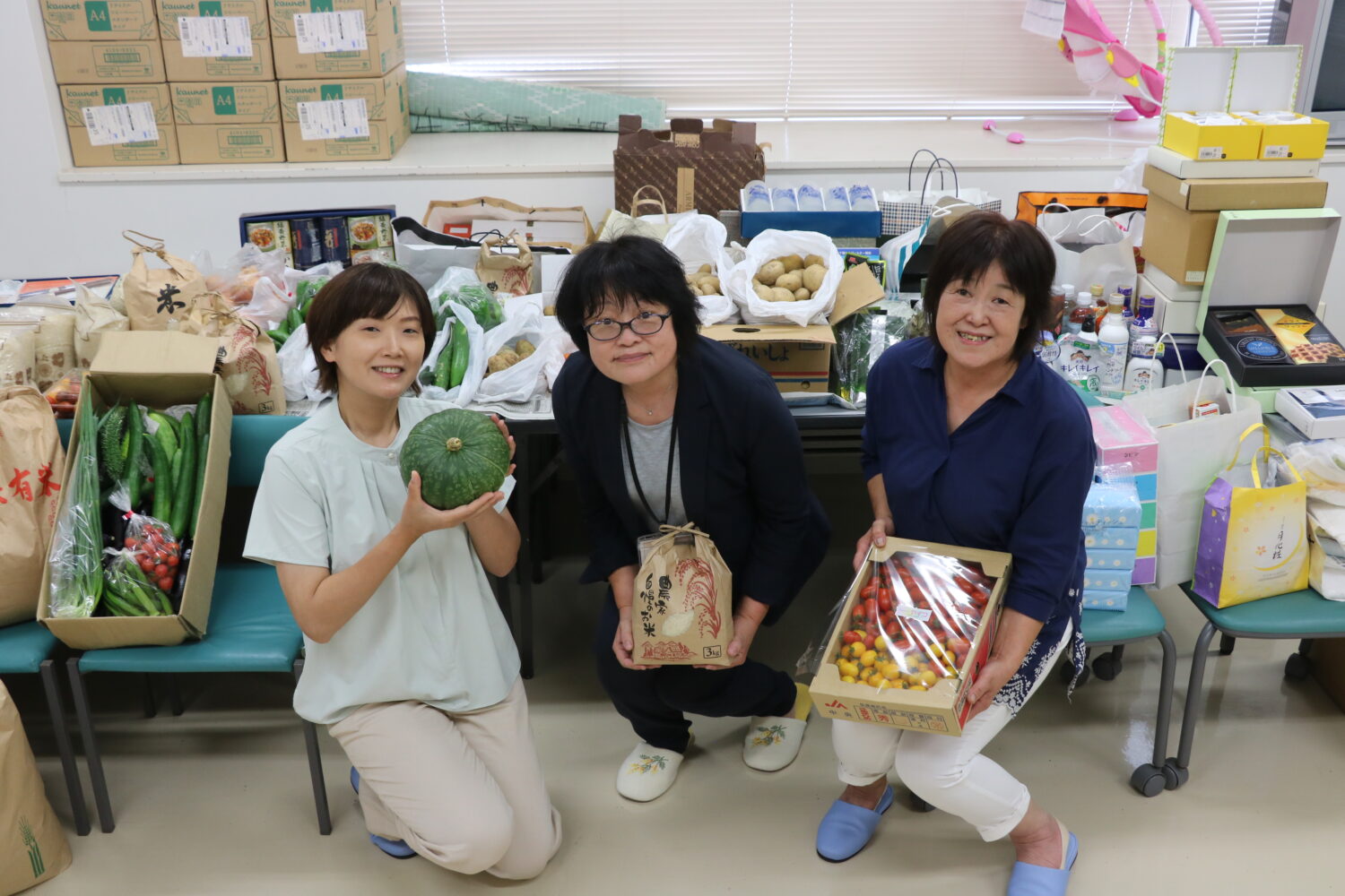 復帰の一役に!米や日用品などの物資を提供の写真(高知県高知市)